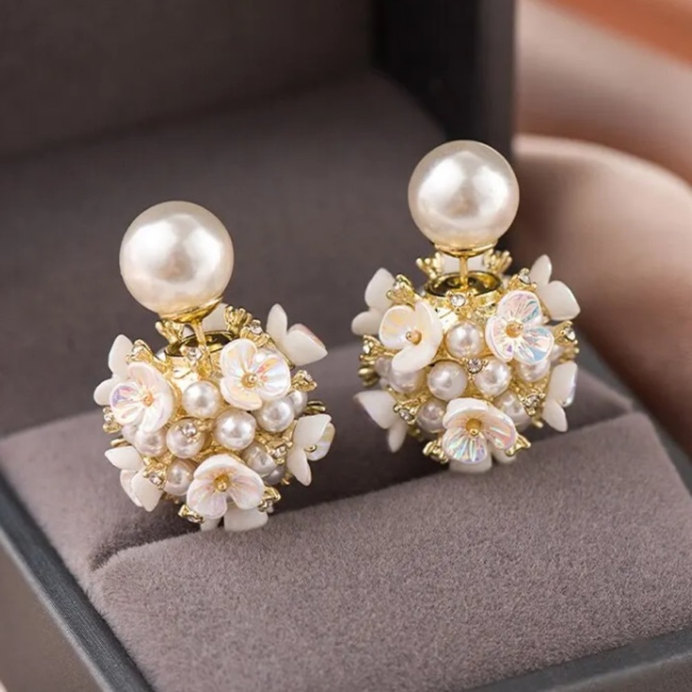 🌟 Elegant Imitation Pearl Earrings Double Side White Shell Pearl Stud Earrings